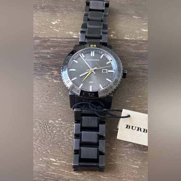 Burberry Men’s Watch - Picture 12 of 16